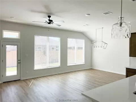 3188 Brady Ct, Bryan, TX 77808 photo 5