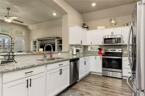 2017 Bleeker Cv, Bryan, TX 77807 photo 8