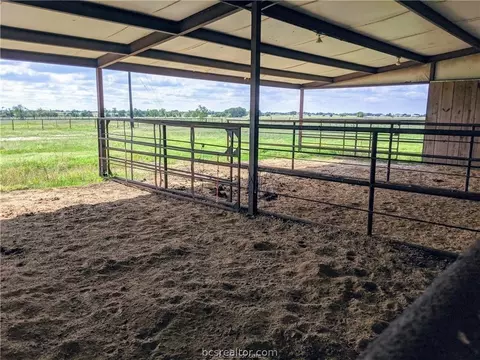 4311 Mancuso Rd, Bryan, TX 77808 photo 21