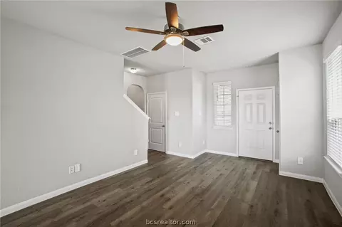 5780 Cerrillos Dr, Bryan, TX 77807 photo 5