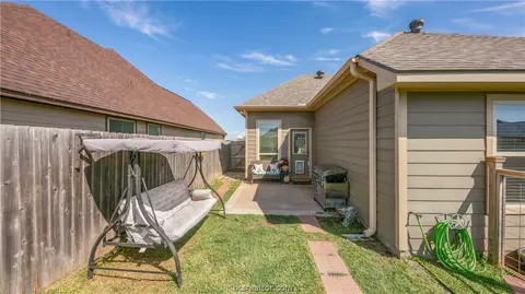 2002 Stubbs Dr, Bryan, TX 77807 photo 22