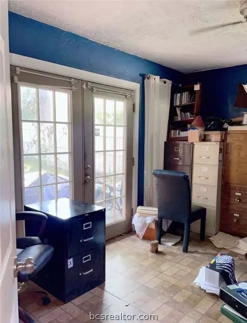 709 E 27th St, Bryan, TX 77803 photo 7