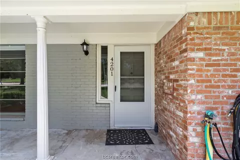 4201 Nagle Street Cob, Bryan, TX 77801 photo 3