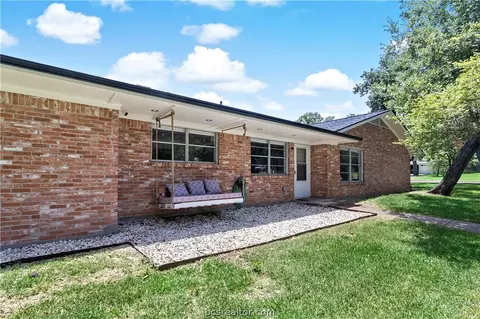 4201 Nagle Street Cob, Bryan, TX 77801 photo 2