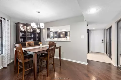 3208 Deer, Bryan, TX 77807 photo 8