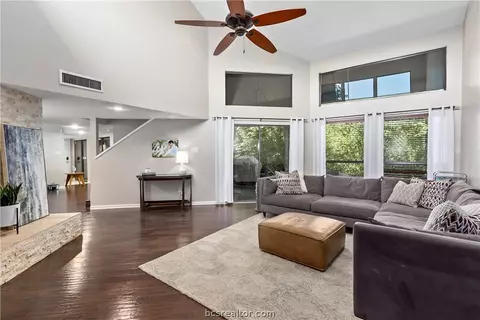 3208 Deer, Bryan, TX 77807 photo 6