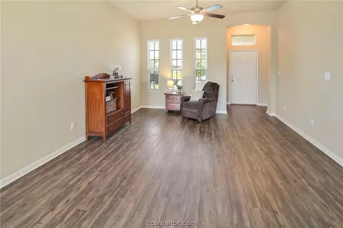2014 Stubbs Dr, Bryan, TX 77807 photo 6