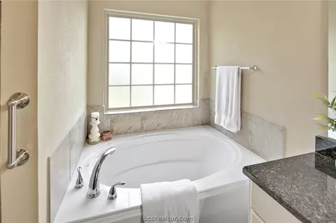 2014 Stubbs Dr, Bryan, TX 77807 photo 21
