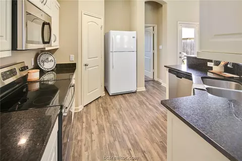 2014 Stubbs Dr, Bryan, TX 77807 photo 15