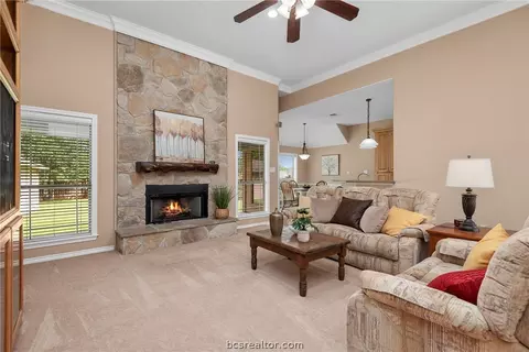 5300 Winchester Dr, Bryan, TX 77802 photo 3