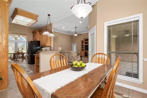 5300 Winchester Dr, Bryan, TX 77802 photo 10