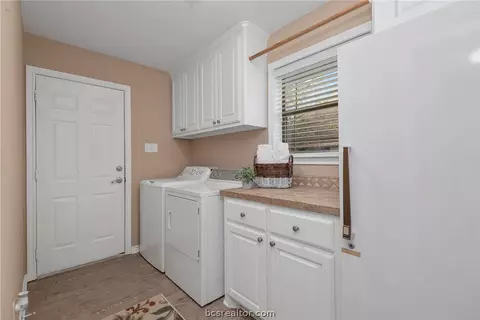 5300 Winchester Dr, Bryan, TX 77802 photo 14