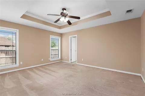 5300 Winchester Dr, Bryan, TX 77802 photo 15