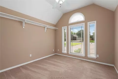 5300 Winchester Dr, Bryan, TX 77802 photo 23