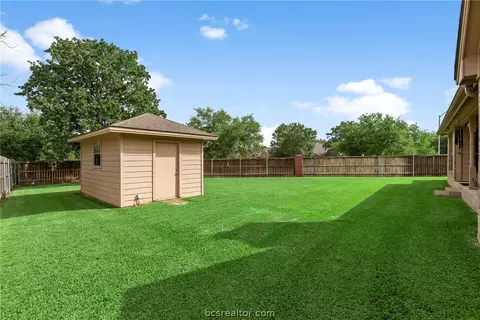 5300 Winchester Dr, Bryan, TX 77802 photo 27