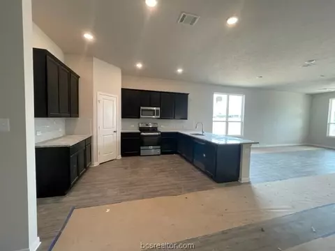 1935 Viva Rd, Bryan, TX 77807 photo 10