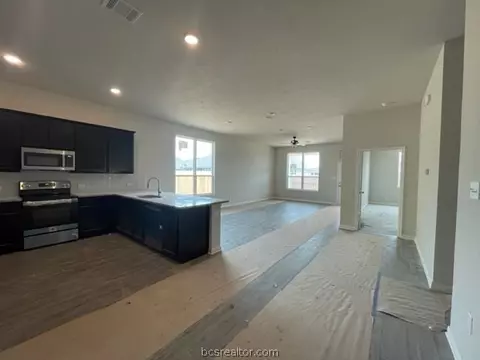 1935 Viva Rd, Bryan, TX 77807 photo 11