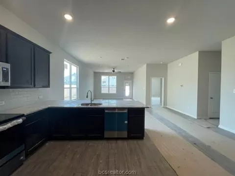 1935 Viva Rd, Bryan, TX 77807 photo 13