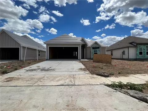 1955 Chief St, Bryan, TX 77803 photo 3