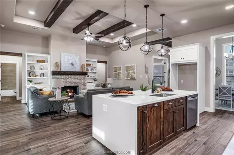 3320 Stoneleigh Rd, Bryan, TX 77808 photo 9