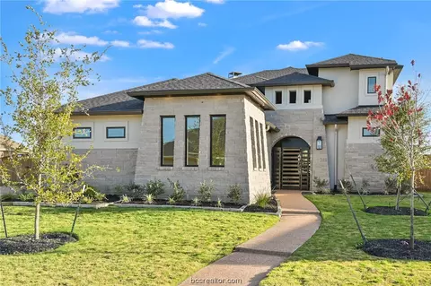 4818 Crystal Ridge Ln, College Station, TX 77845