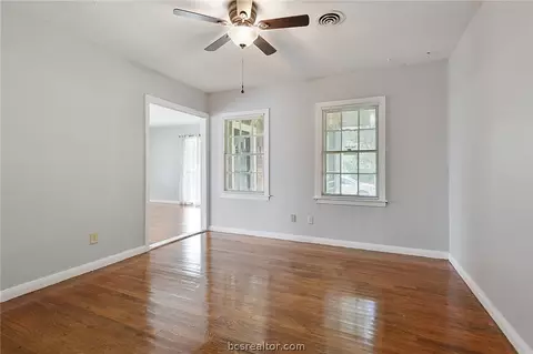 410 E North Ave, Bryan, TX 77801 photo 10