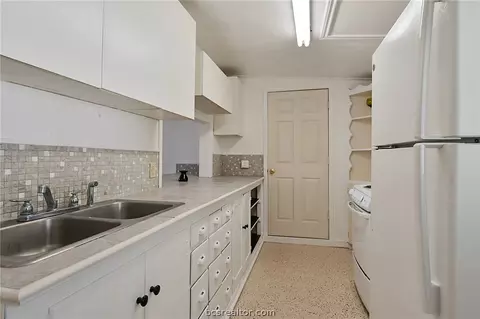 410 E North Ave, Bryan, TX 77801 photo 21