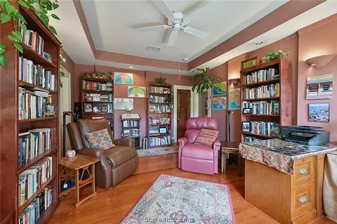 705 E 31st St, Bryan, TX 77803 photo 17