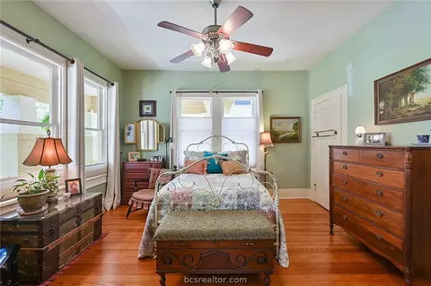 705 E 31st St, Bryan, TX 77803 photo 14