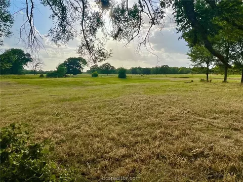 6811 Harbert Rd, Bryan, TX 77808 photo 12