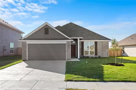 208 Broaddus Bnd, Caldwell, TX 77836