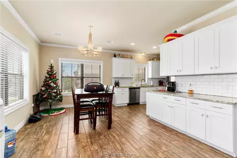 600 Clay St, Bryan, TX 77801 photo 14