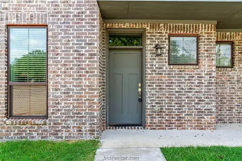 600 Clay St, Bryan, TX 77801 photo 7