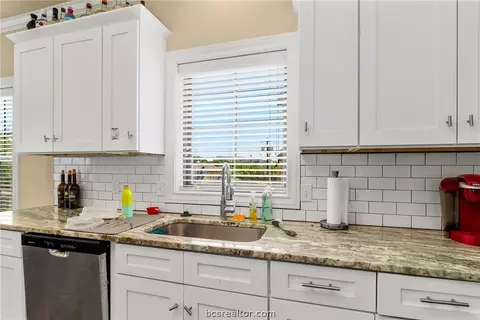 600 Clay St, Bryan, TX 77801 photo 20