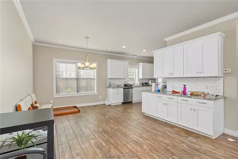 608 Clay St, Bryan, TX 77801 photo 14