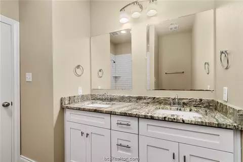 608 Clay St, Bryan, TX 77801 photo 27