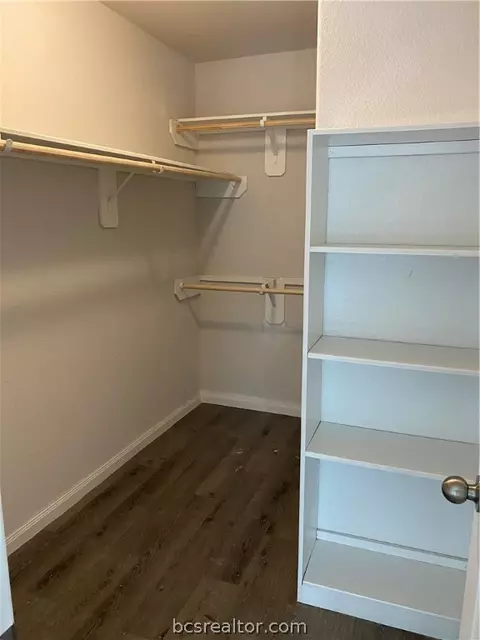978 Harper Ln, Bryan, TX 77803 photo 7