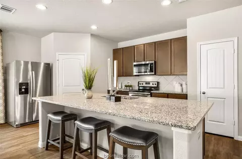 978 Harper Ln, Bryan, TX 77803 photo 13