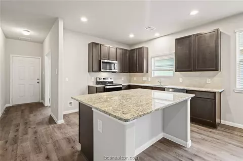 976 Harper Ln, Bryan, TX 77803 photo 12