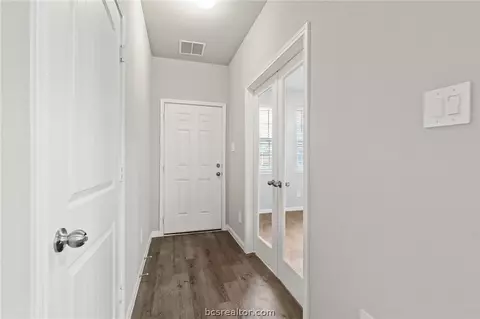 976 Harper Ln, Bryan, TX 77803 photo 13