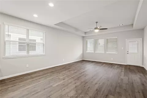 976 Harper Ln, Bryan, TX 77803 photo 5