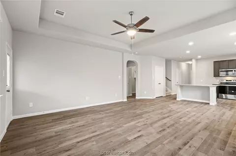 976 Harper Ln, Bryan, TX 77803 photo 7