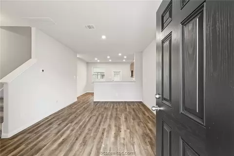 968 Harper Ln, Bryan, TX 77803 photo 3