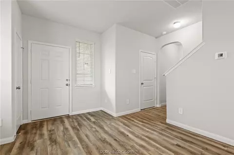 968 Harper Ln, Bryan, TX 77803 photo 4