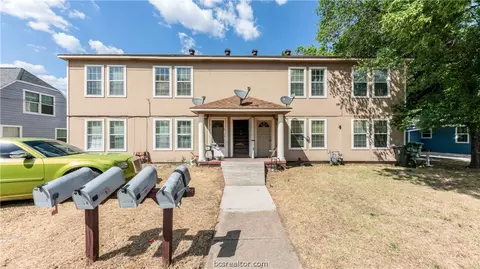 908 E 25th St, Bryan, TX 77803 photo 1