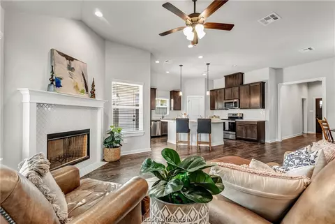 3409 Alsace Ct, Bryan, TX 77808 photo 4