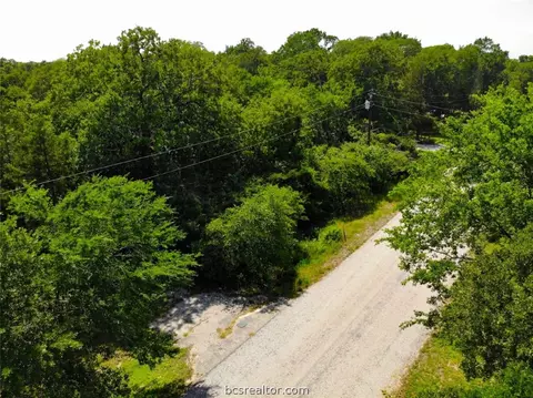 7944 Prospect Ln, Bryan, TX 77808 photo 14