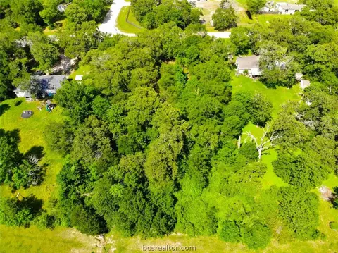 7944 Prospect Ln, Bryan, TX 77808 photo 5