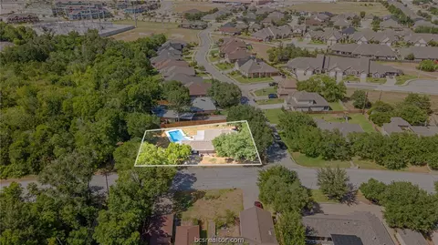 1901 Debbie Dr, Bryan, TX 77802 photo 38