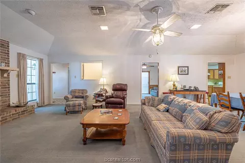 1901 Debbie Dr, Bryan, TX 77802 photo 30